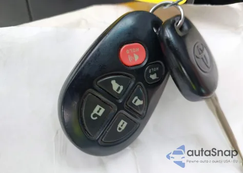 2013 Toyota Sienna Se 8 Passenger from USA, damaged, VIN 5TDXK3DC5DS381457